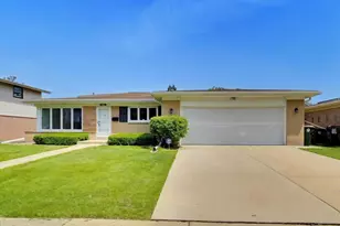 7630 Beckwith Rd, Morton Grove, IL 60053 - Photo 1