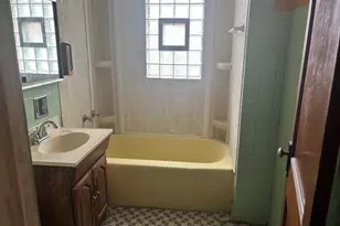 1028 Thomas Ave, Forest Park, IL 60130 - Photo 18