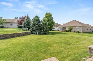 2832 Chevy Chase Ln, Naperville, IL 60564 - Photo 40