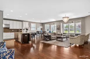 2832 Chevy Chase Ln, Naperville, IL 60564 - Photo 2