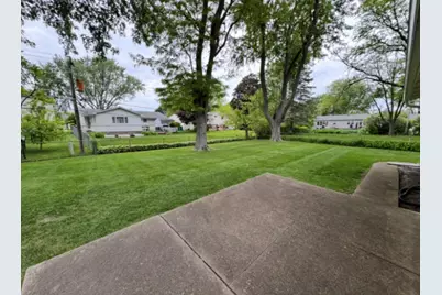 5 Mohawk Court, Buffalo Grove, IL 60089 - Photo 2