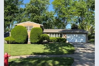 5 Mohawk Court, Buffalo Grove, IL 60089 - Photo 1