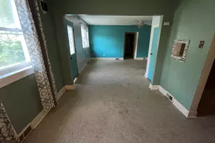 754 S Oakland Ave, Decatur, IL 62522 - Photo 10
