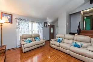 3332 N Lewis Ave, Waukegan, IL 60087 - Photo 6