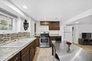 4906 W Argyle St, Chicago, IL 60630 - Photo 14