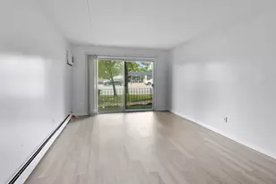9721 S Cicero Ave, Oak Lawn, IL 60453 - Photo 2