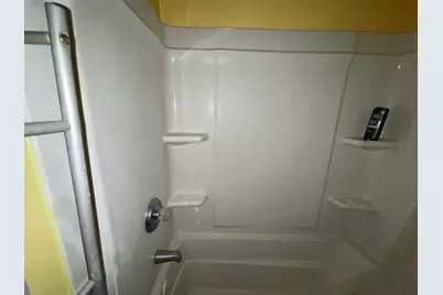 552 W Center Street, Decatur, IL 62526 - Photo 18