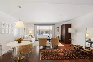 525 Grove St, Evanston, IL 60201 - Photo 4