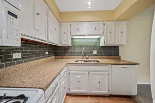 12750 Carriage Ln, Crestwood, IL 60418 - Photo 8