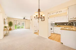 12750 Carriage Ln, Crestwood, IL 60418 - Photo 4
