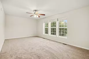 608 Hawley Dr, Oswego, IL 60543 - Photo 8