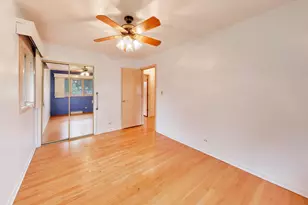 309 Wisconsin Dr, Des Plaines, IL 60016 - Photo 20