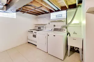 309 Wisconsin Dr, Des Plaines, IL 60016 - Photo 30