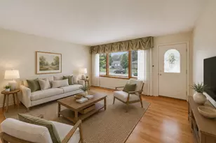 309 Wisconsin Dr, Des Plaines, IL 60016 - Photo 4