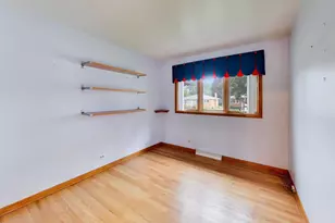 309 Wisconsin Dr, Des Plaines, IL 60016 - Photo 22