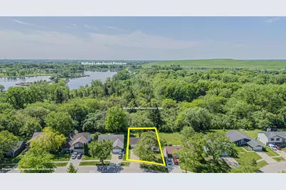 1272 Arlington Drive W, Hanover Park, IL 60133 - Photo 2