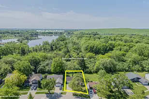 1272 Arlington Dr W, Hanover Park, IL 60133 - Photo 2