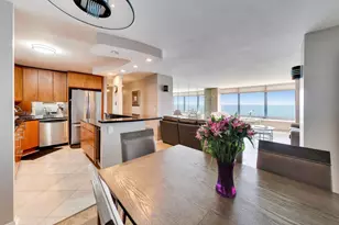 155 N Harbor Dr, Chicago, IL 60601 - Photo 8