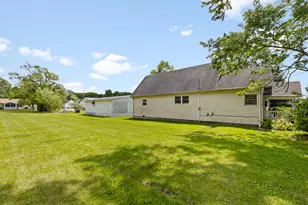 205 N Park St, Milford, IL 60953 - Photo 4