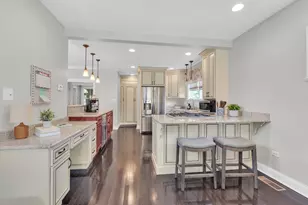 10520 S Hamilton Ave, Chicago, IL 60643 - Photo 12