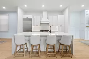 1842 N Whipple St, Chicago, IL 60647 - Photo 10