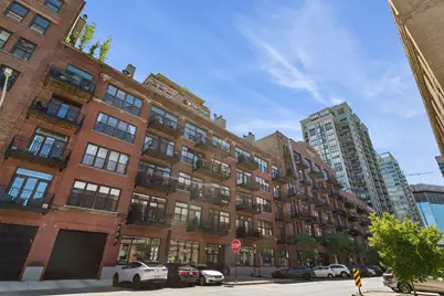 375 W Erie Street #604, Chicago, IL 60654 - Photo 1