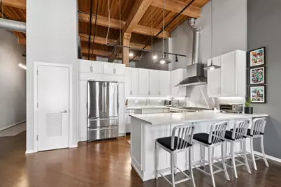 375 W Erie Street #604, Chicago, IL 60654 - Photo 10