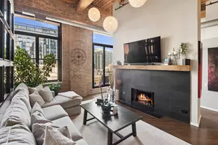 375 W Erie St, Chicago, IL 60654 - Photo 6