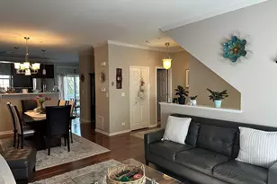 172 N East River Rd, Des Plaines, IL 60016 - Photo 8