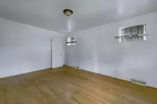 703 W 116th St, Chicago, IL 60628 - Photo 4