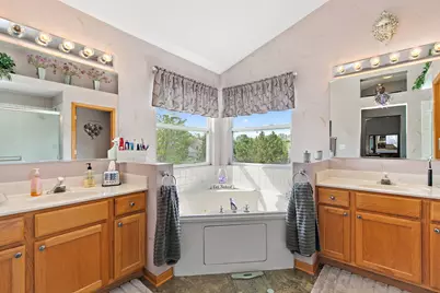 1961 Broadsmore Drive, Algonquin, IL 60102 - Photo 22