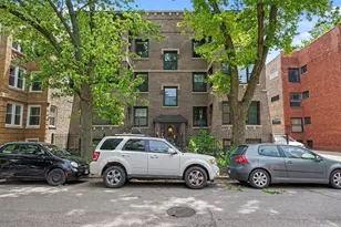 857 W Ainslie St, Chicago, IL 60640 - Photo 2