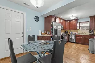 857 W Ainslie St, Chicago, IL 60640 - Photo 10