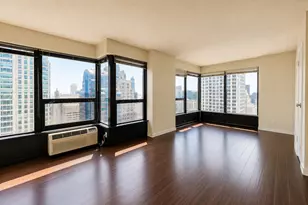 30 E Huron St, Chicago, IL 60611 - Photo 2