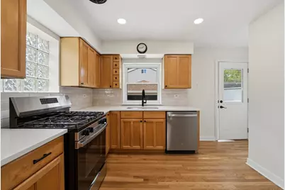 146 S Fremont Street, Palatine, IL 60067 - Photo 6