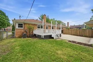 146 S Fremont St, Palatine, IL 60067 - Photo 30