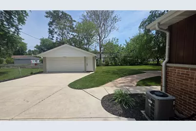 [Address not provided], Oak Lawn, IL 60453 - Photo 40