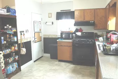 200 E Bennett Street E, Salem, IL 62881 - Photo 16