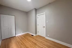 2430 S 57th Ave, Cicero, IL 60804 - Photo 14