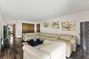 7428 W 153rd St, Orland Park, IL 60462 - Photo 2