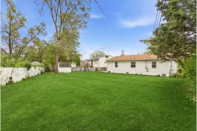 120 Adobe Circle, Carpentersville, IL 60110 - Photo 16