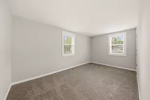 120 Adobe Cir, Carpentersville, IL 60110 - Photo 8
