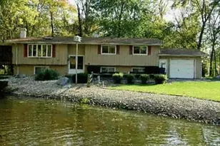 41511 N Country Club Dr, Antioch, IL 60002 - Photo 1