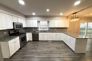 1101 N Princeton Ave, Villa Park, IL 60181 - Photo 4