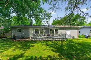 262 S 19th St, Saint Charles, IL 60174 - Photo 32