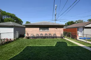 5948 S Karlov Ave, Chicago, IL 60629 - Photo 8