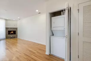 934 W Cuyler Ave, Chicago, IL 60613 - Photo 20