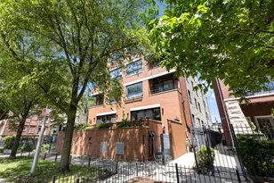 934 W Cuyler Ave, Chicago, IL 60613 - Photo 1