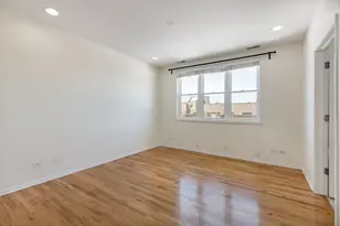 934 W Cuyler Ave, Chicago, IL 60613 - Photo 14
