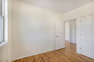934 W Cuyler Ave, Chicago, IL 60613 - Photo 16